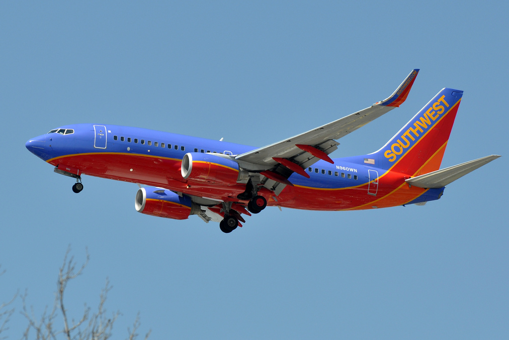 Photo of Southwest Airlines N960WN, Boeing 737-700