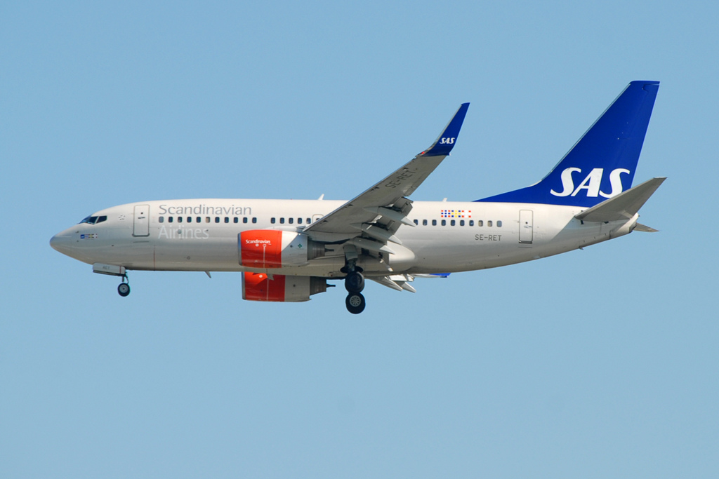 Photo of SAS Scandinavian Airlines SE-RET, Boeing 737-700