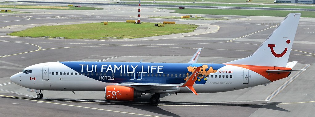 Photo of Sunwing Airlines C-FTOH, Boeing 737-800