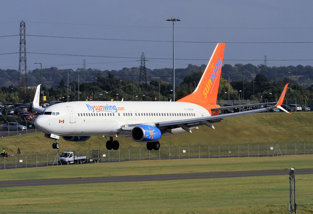 Photo of Sunwing Airlines C-FWGH, Boeing 737-800
