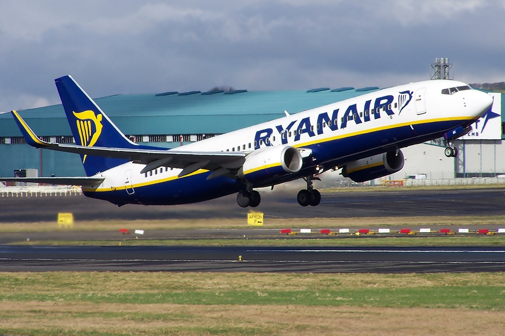 Photo of Ryanair EI-DAK, Boeing 737-800