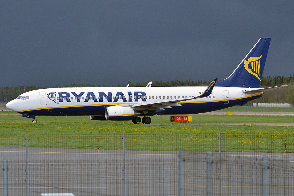 Photo of Ryanair EI-DCH, Boeing 737-800