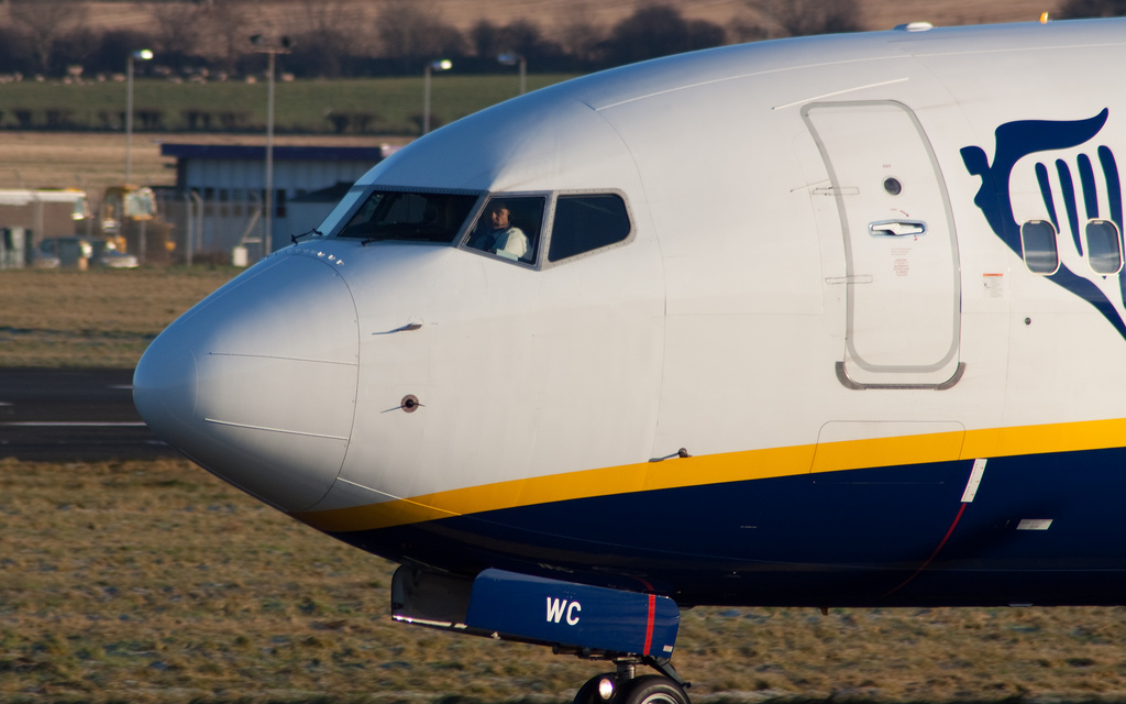 Photo of Ryanair EI-DWC, Boeing 737-800