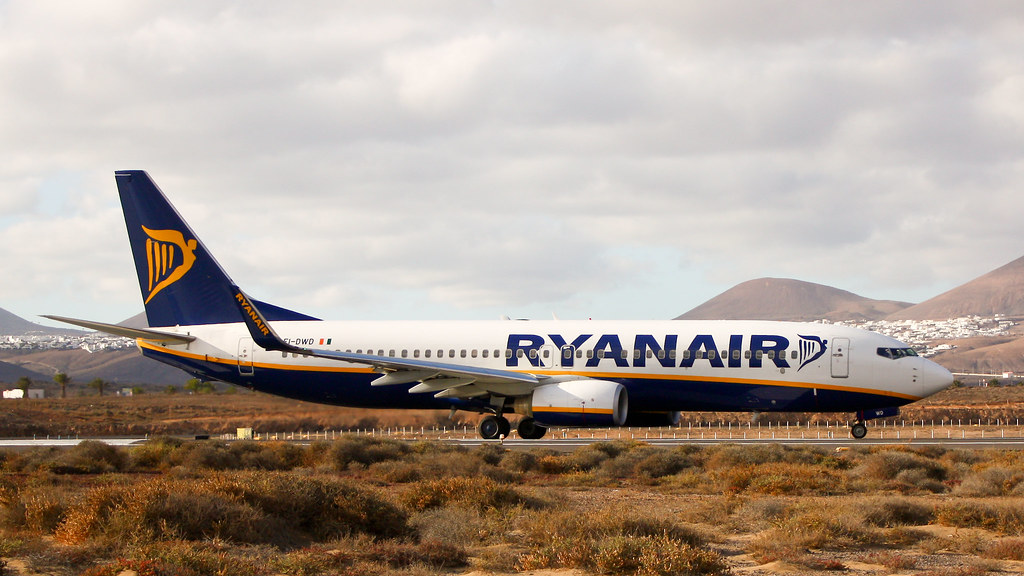 Photo of Ryanair EI-DWD, Boeing 737-800
