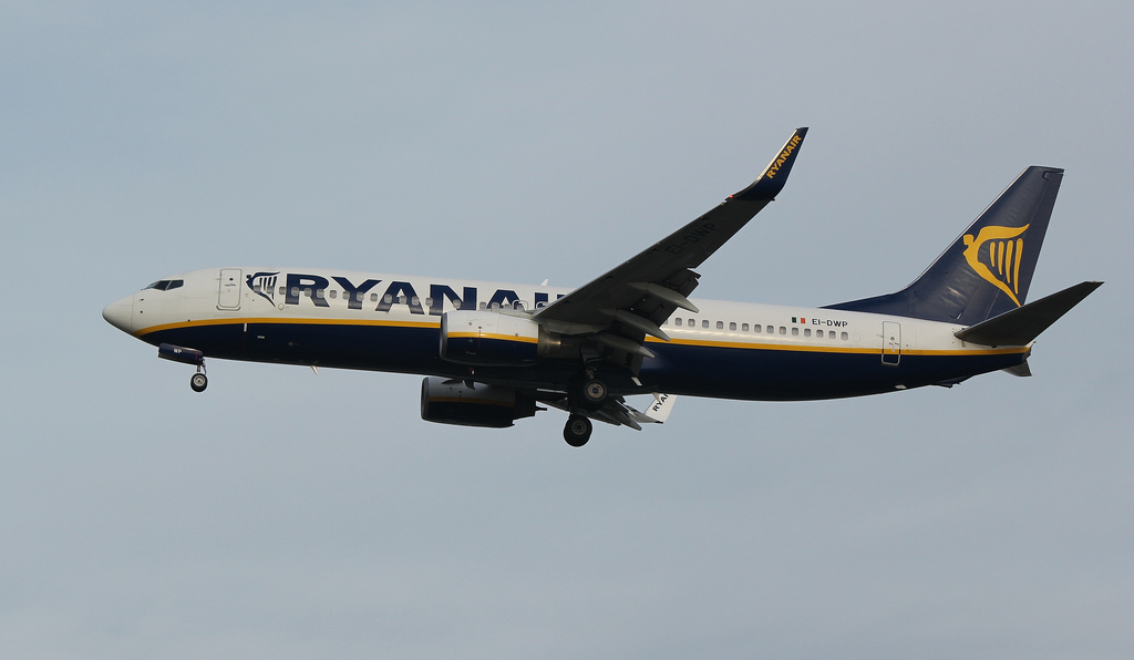 Photo of Ryanair EI-DWP, Boeing 737-800