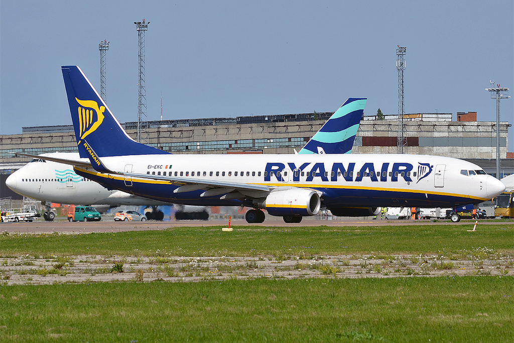 Photo of Ryanair EI-EKC, Boeing 737-800