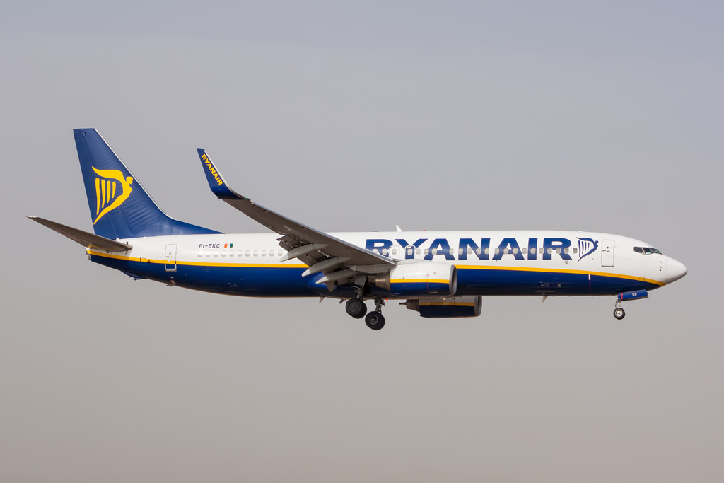 Photo of Ryanair EI-EKC, Boeing 737-800
