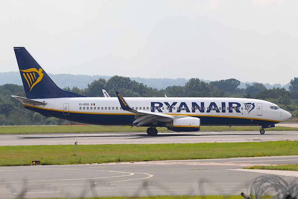 Photo of Ryanair EI-EKD, Boeing 737-800