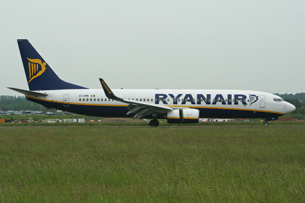 Photo of Ryanair EI-EMK, Boeing 737-800