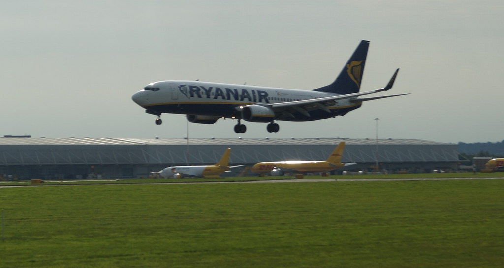 Photo of Ryanair EI-FIJ, Boeing 737-800