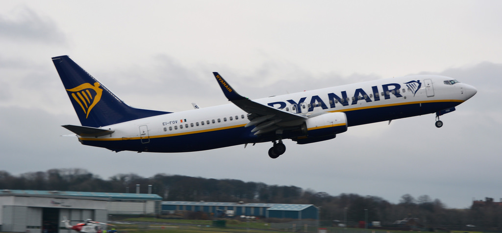 Photo of Ryanair EI-FOV, Boeing 737-800