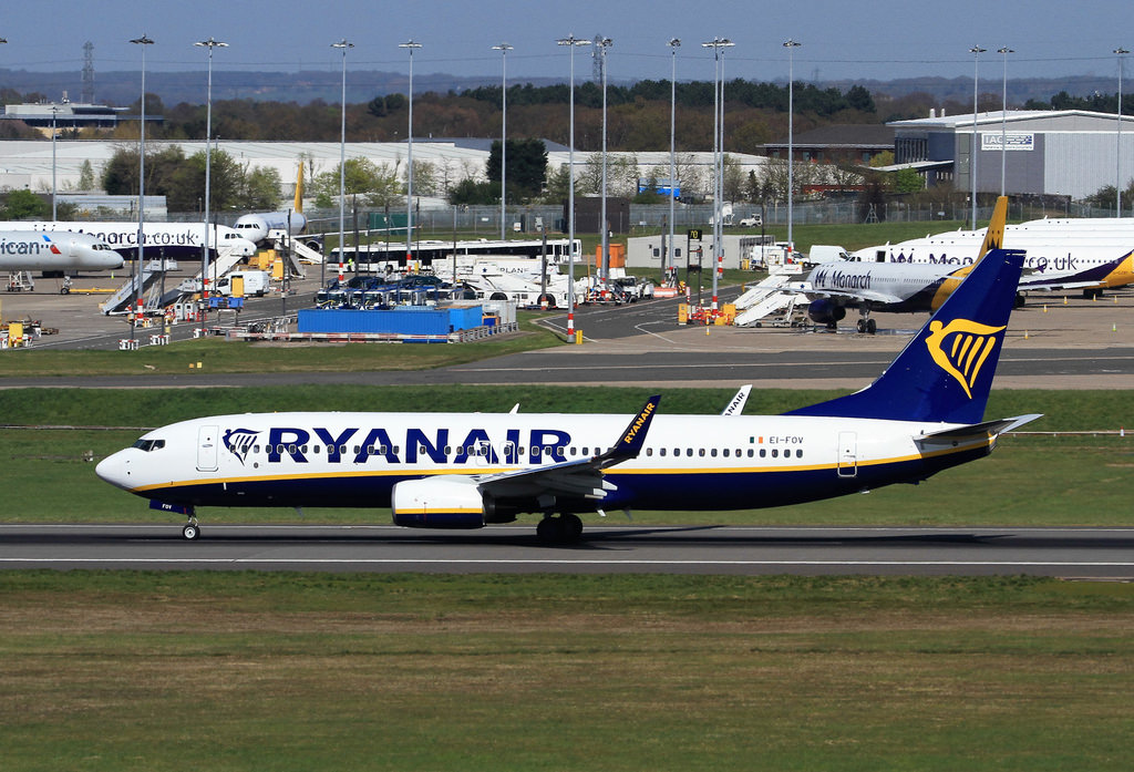 Photo of Ryanair EI-FOV, Boeing 737-800