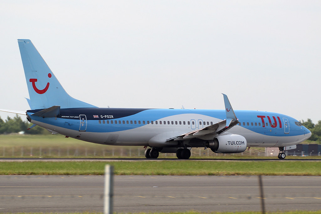 Photo of TUI Airways G-FDZR, Boeing 737-800