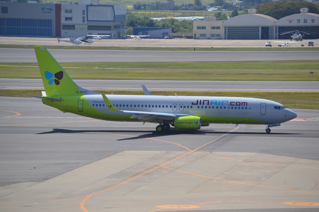 Photo of Jin Air HL8013, Boeing 737-800