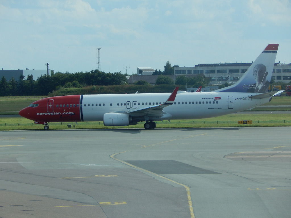 Photo of Norwegian LN-NGC, Boeing 737-800