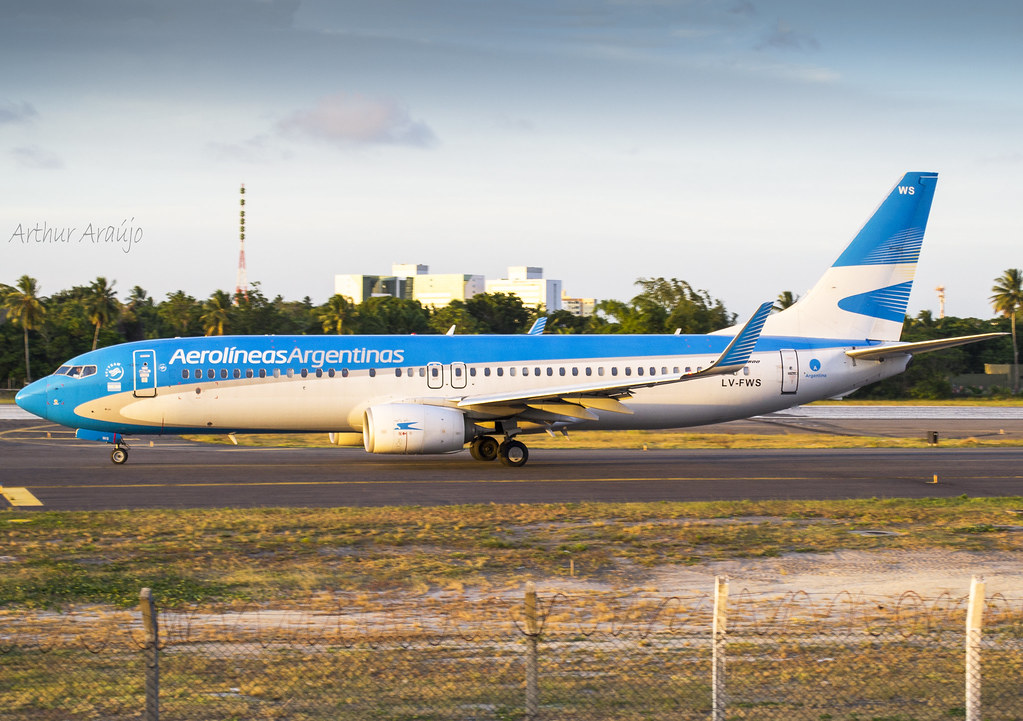 Photo of Aerolineas Argentinas LV-FWS, Boeing 737-800