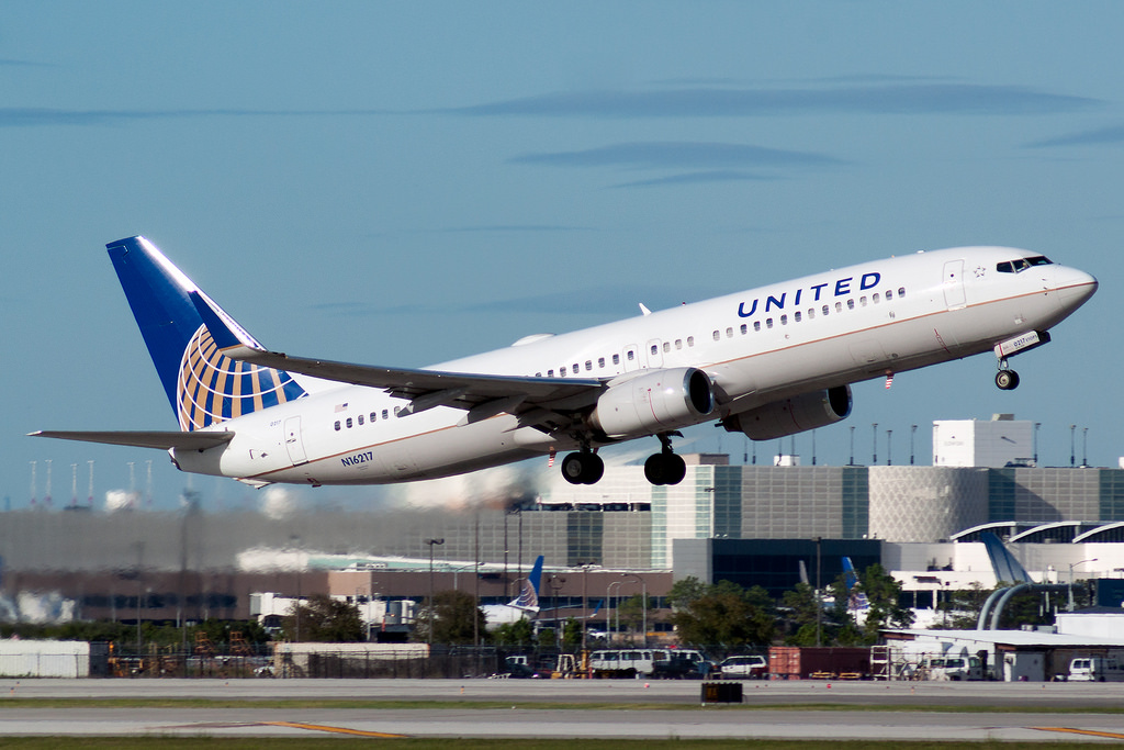 Photo of United N16217, Boeing 737-800