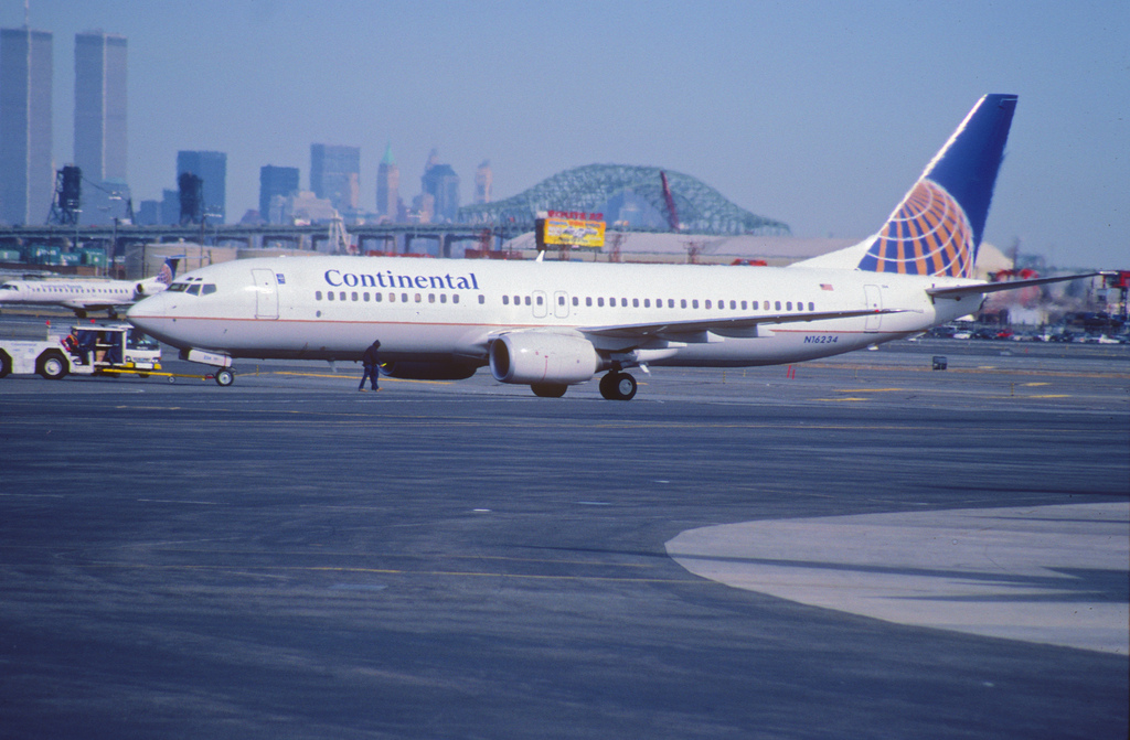 Photo of United N16234, Boeing 737-800