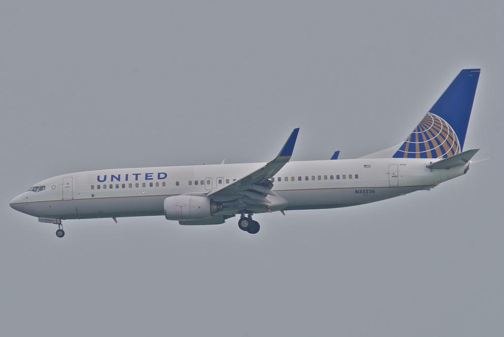Photo of United N35236, Boeing 737-800