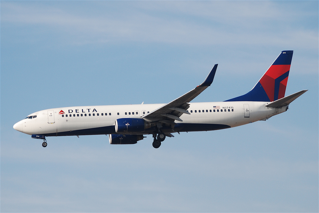Photo of Delta Airlines N3741S, Boeing 737-800