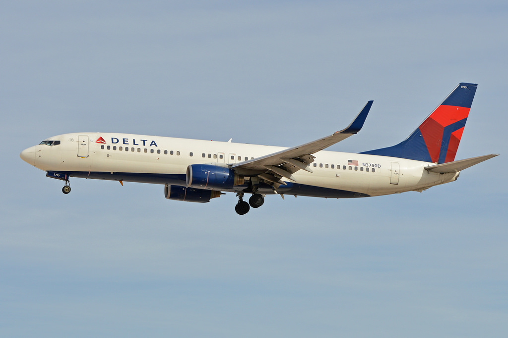 Photo of Delta Airlines N3750D, Boeing 737-800