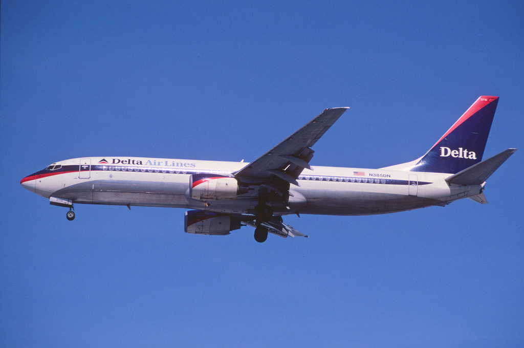 Photo of Delta Airlines N385DN, Boeing 737-800