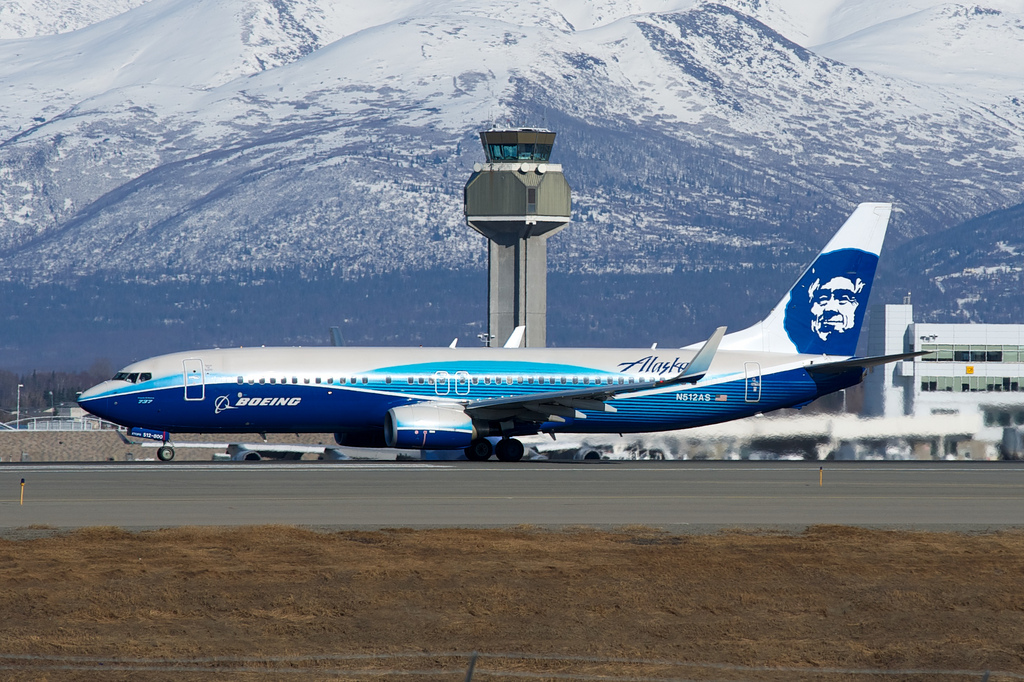 Photo of Alaska Airlines N512AS, Boeing 737-800