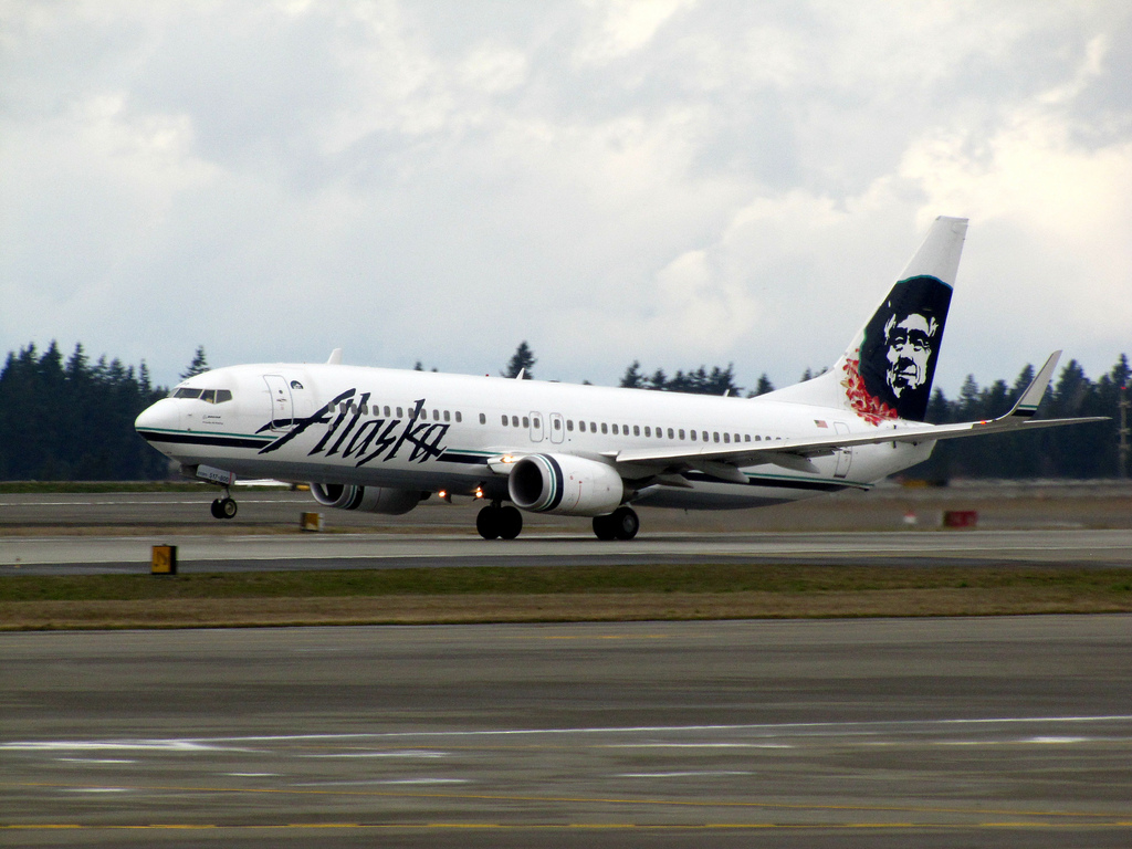 Photo of Alaska Airlines N517AS, Boeing 737-800