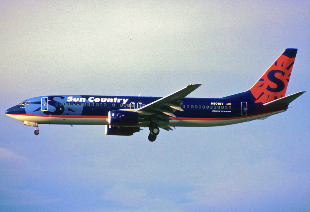 Photo of Sun Country Airlines N801SY, Boeing 737-800