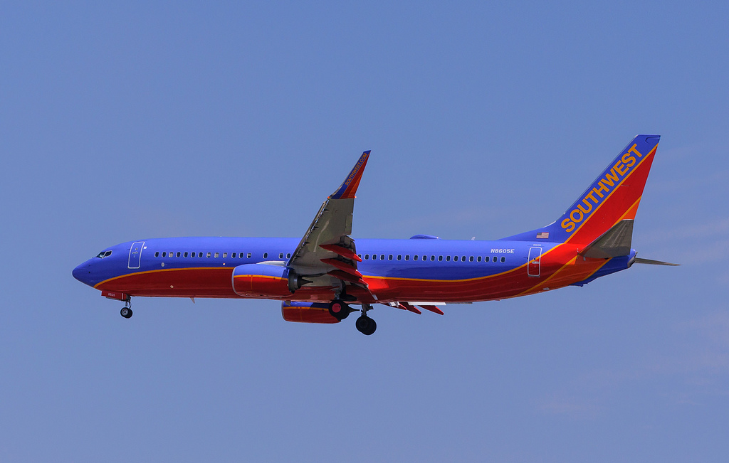 Photo of Southwest Airlines N8605E, Boeing 737-800