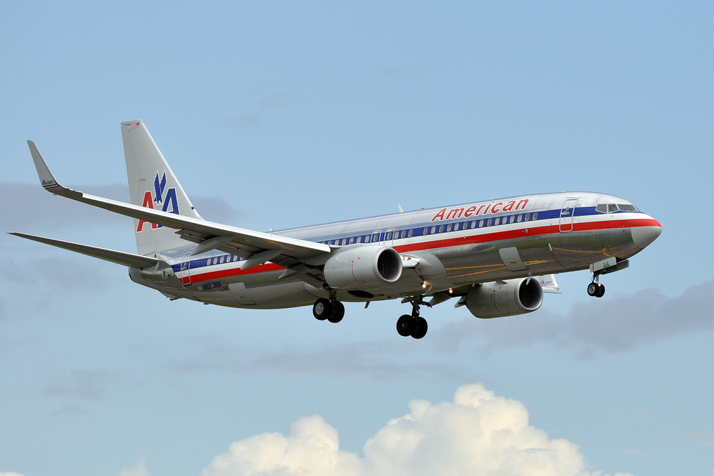 Photo of American Airlines N893NN, Boeing 737-800