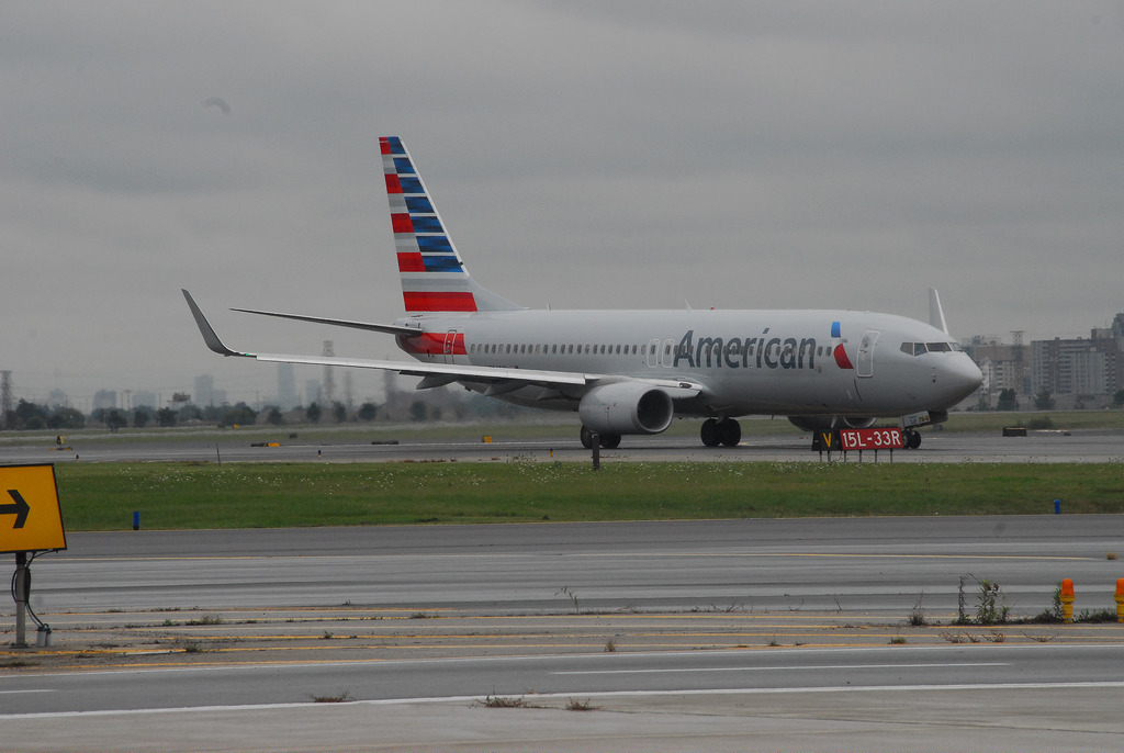 Photo of American Airlines N896NN, Boeing 737-800