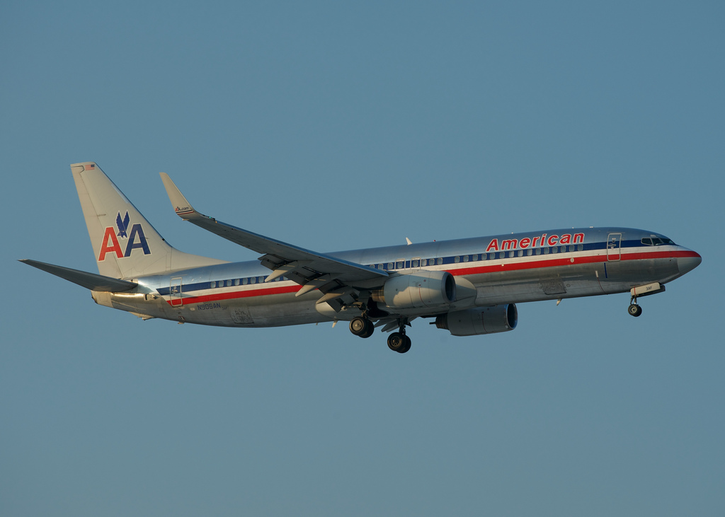 Photo of American Airlines N906AN, Boeing 737-800