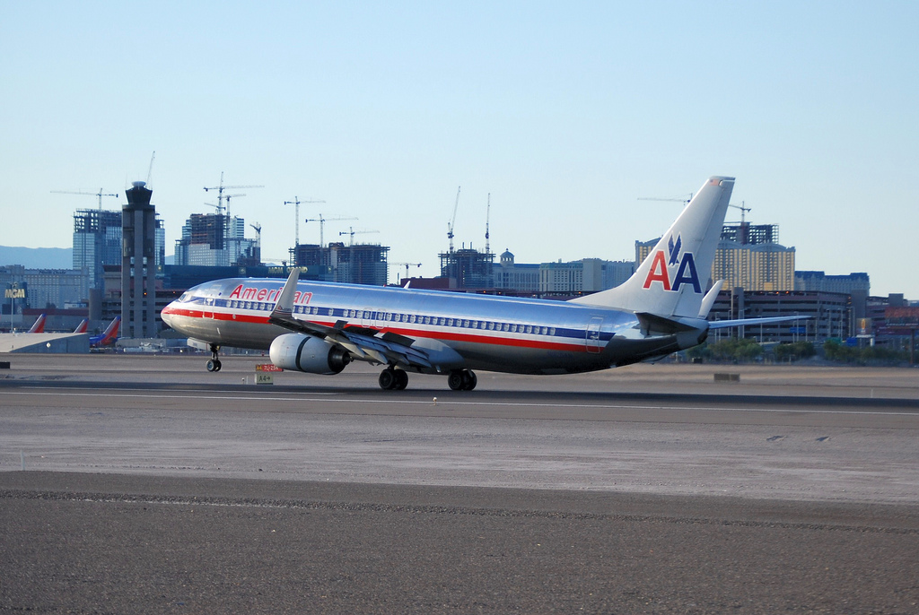 Photo of American Airlines N925AN, Boeing 737-800