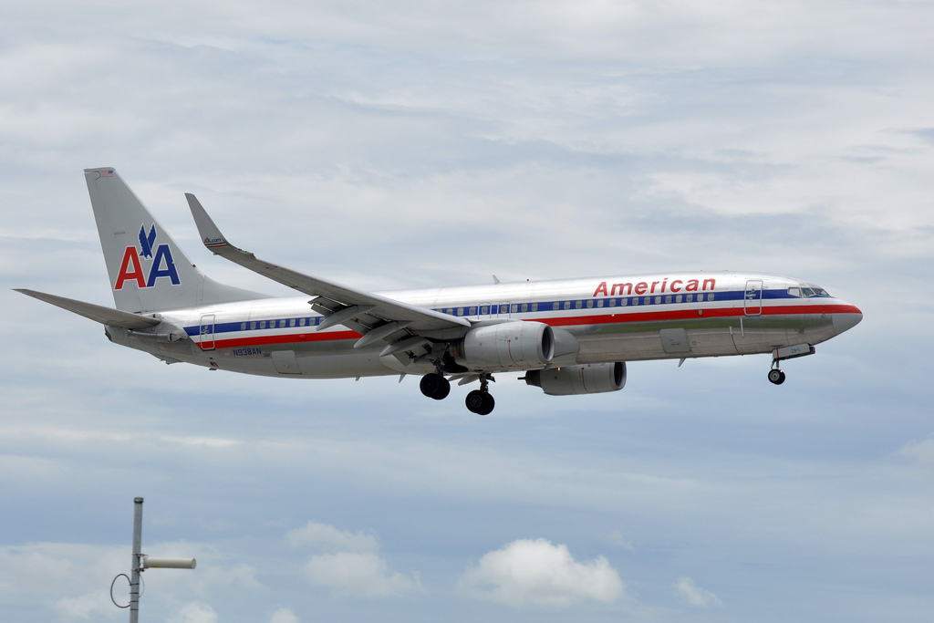 Photo of American Airlines N938AN, Boeing 737-800