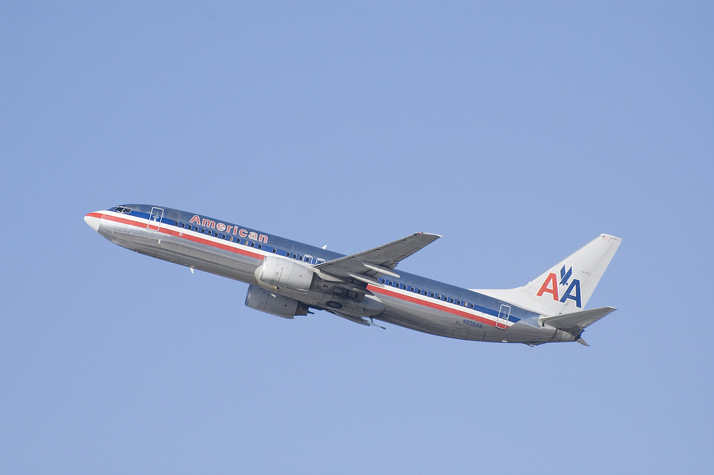 Photo of American Airlines N956AN, Boeing 737-800