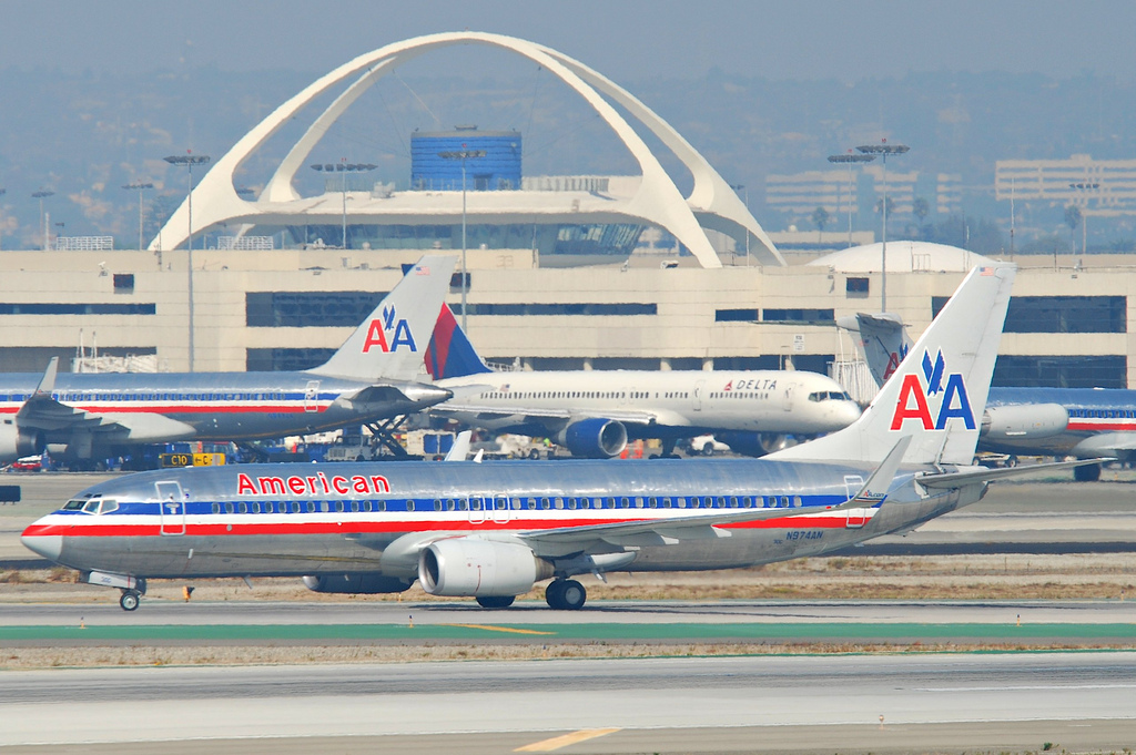 Photo of American Airlines N974AN, Boeing 737-800