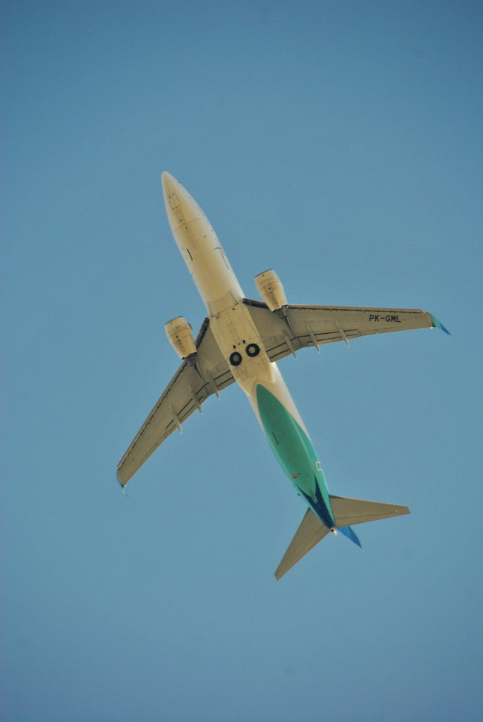 Photo of Garuda Indonesia PK-GML, Boeing 737-800