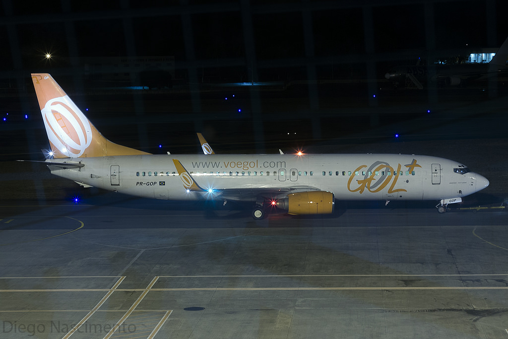 Photo of Gol Transportes Aereos PR-GOP, Boeing 737-800