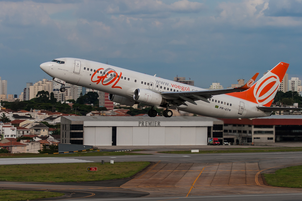 Photo of Gol Transportes Aereos PR-GTN, Boeing 737-800