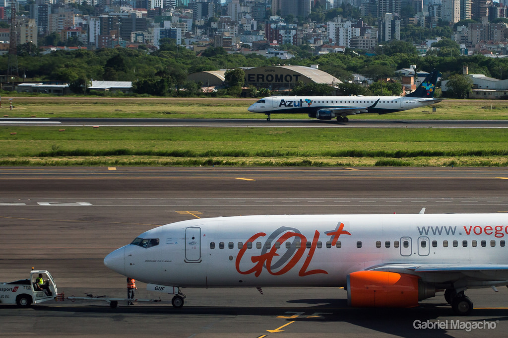 Photo of Gol Transportes Aereos PR-GUF, Boeing 737-800