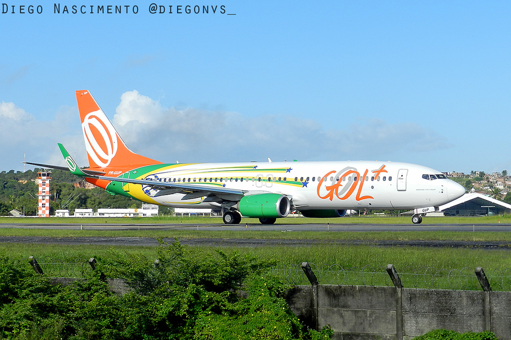 Photo of Gol Transportes Aereos PR-GUP, Boeing 737-800