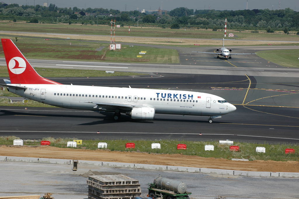 Photo of THY Turkish Airlines TC-JFV, Boeing 737-800