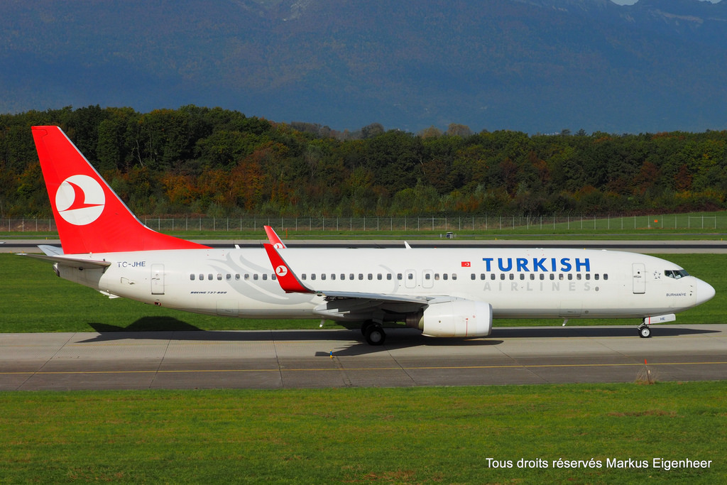 Photo of THY Turkish Airlines TC-JHE, Boeing 737-800