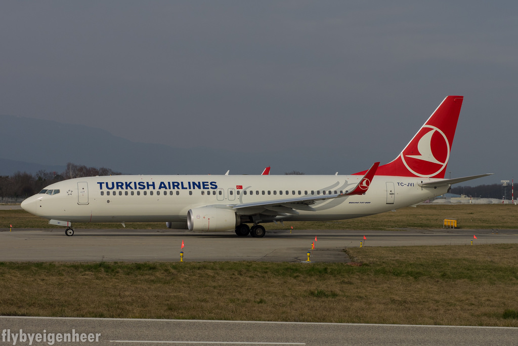 Photo of THY Turkish Airlines TC-JVI, Boeing 737-800