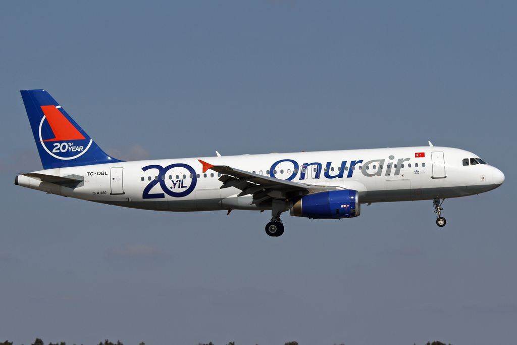Photo of  TC-OBL, Airbus A320