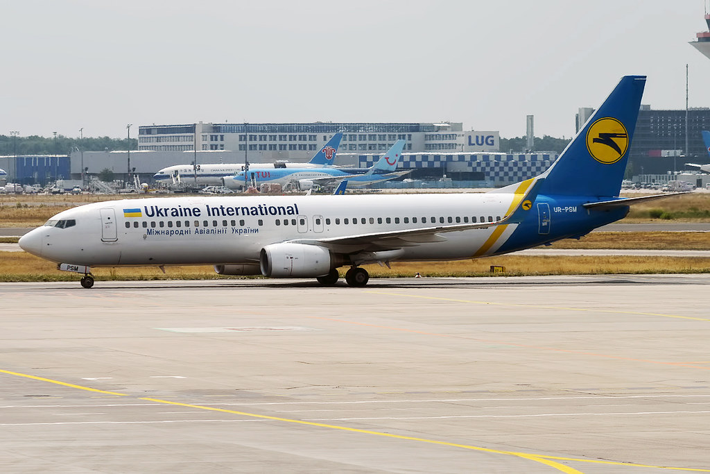 Photo of Ukraine International Airlines UR-PSM, Boeing 737-800