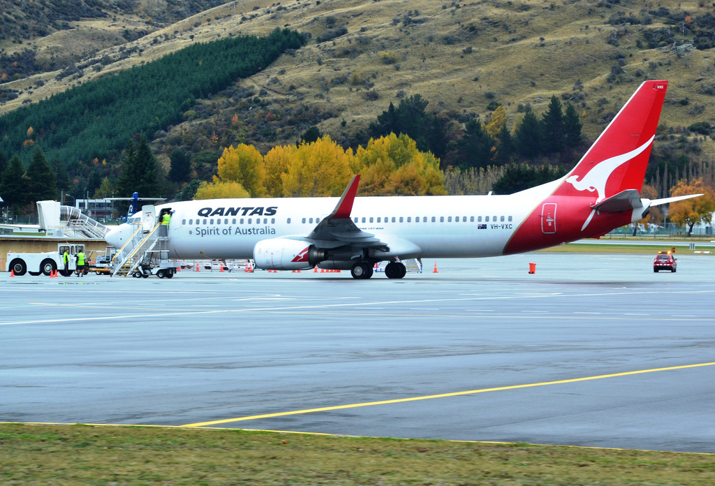 Photo of Qantas VH-VXC, Boeing 737-800