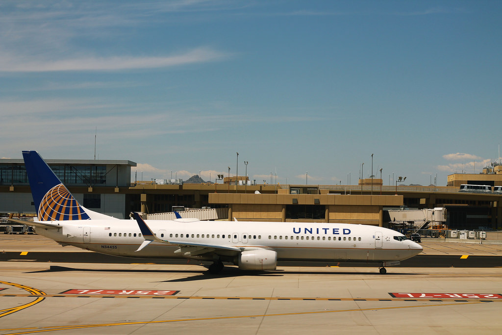Photo of United N34455, Boeing 737-900