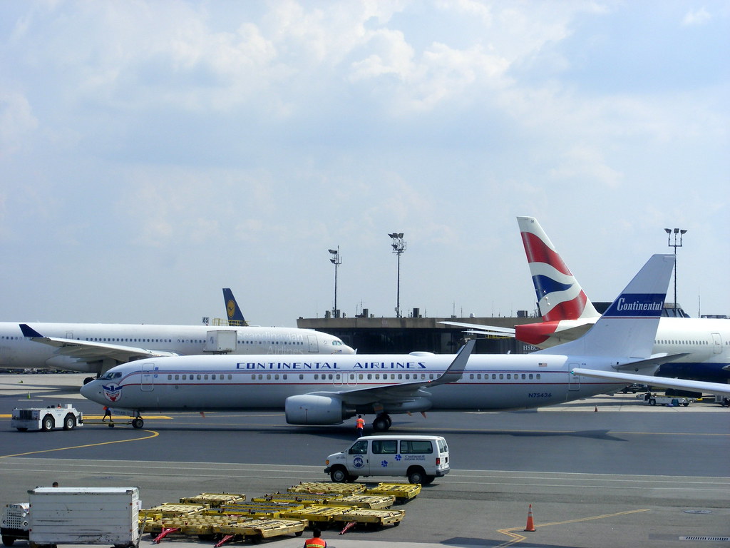 Photo of United N75436, Boeing 737-900